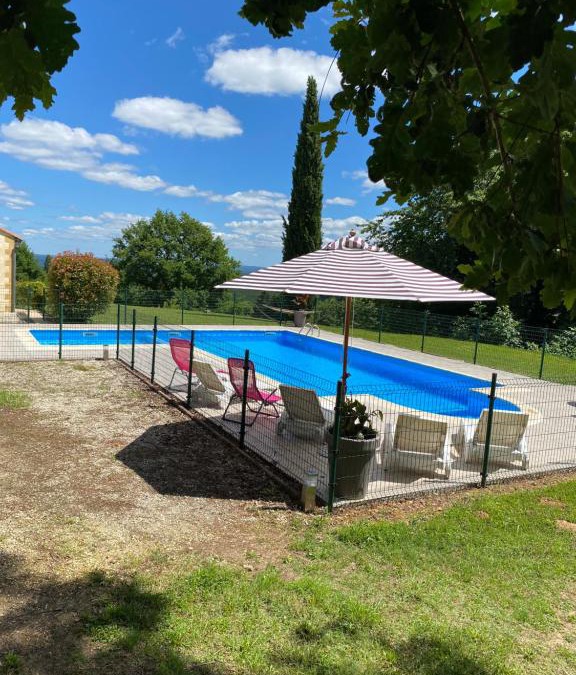 Marcillac-Saint-Quentin House | Gîte Bel Horizon