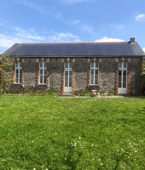 Chanzeaux House | Gîte -Belle Maison dans une ancienne école-Tarif réduit hors WE !