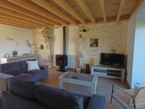 Bernay-en-Champagne House | Gîte calme avec wifi et piscine partagée en pleine nature - FR-1-410-466