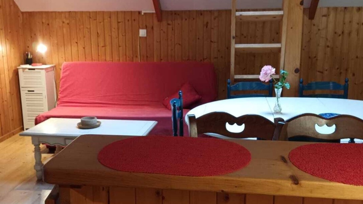 Lantenay Ski Chalet | Gîte Chalet duColombier