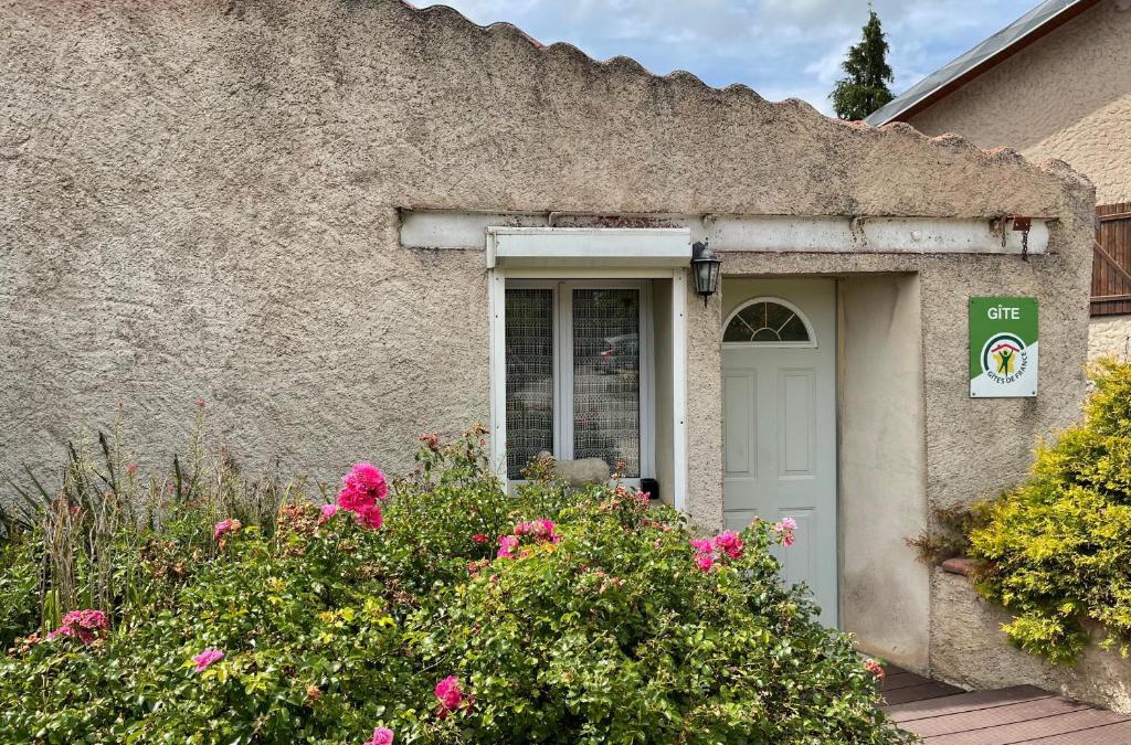 Domptail-en-l'Air House | Gîte chaleureux avec terrasse près de Nancy, parking privé, à proximité de festivals et nature - FR-1-584-9