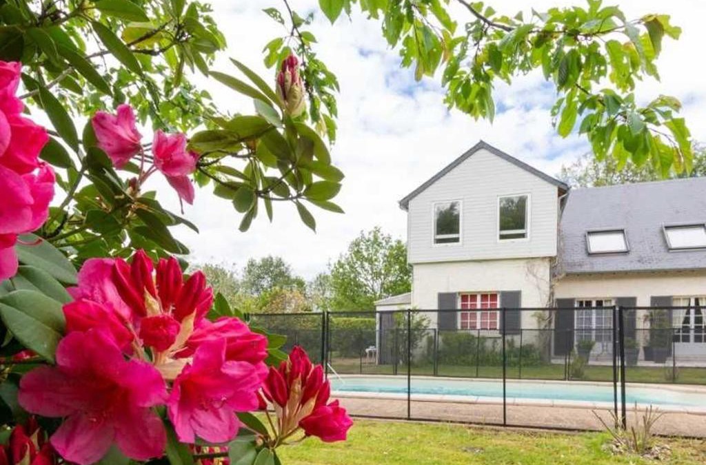 Dureil House | Gîte Cocooning avec Piscine Partagée au Cœur de la Campagne Sarthoise, Proche Zoo et Circuit du Mans - FR-1-410-331