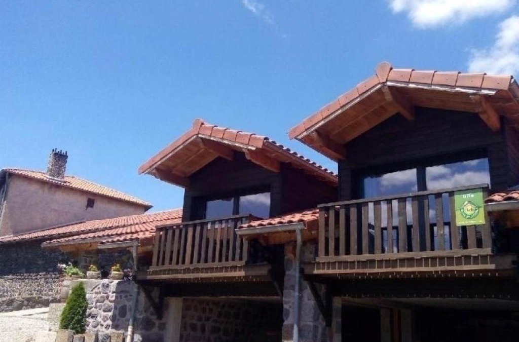 Solignac-sur-Loire House | Gîte confortable près de la Cascade de la Beaume avec terrasses et parking privatif - FR-1-582-30
