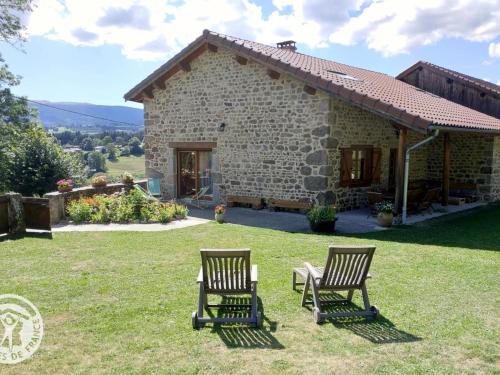 Chalmazel-Jeansagniere House | Gîte confortable avec sauna, cheminée, jardin, proche station de ski - FR-1-496-39