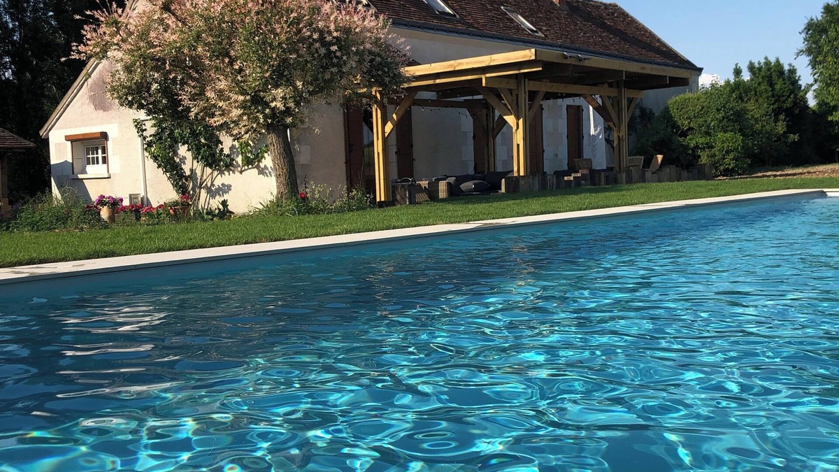 Saint-Hippolyte House | Gîte de Campagne au Calme Piscine Chauffée Privée, Châteaux de la Loire, Beauval