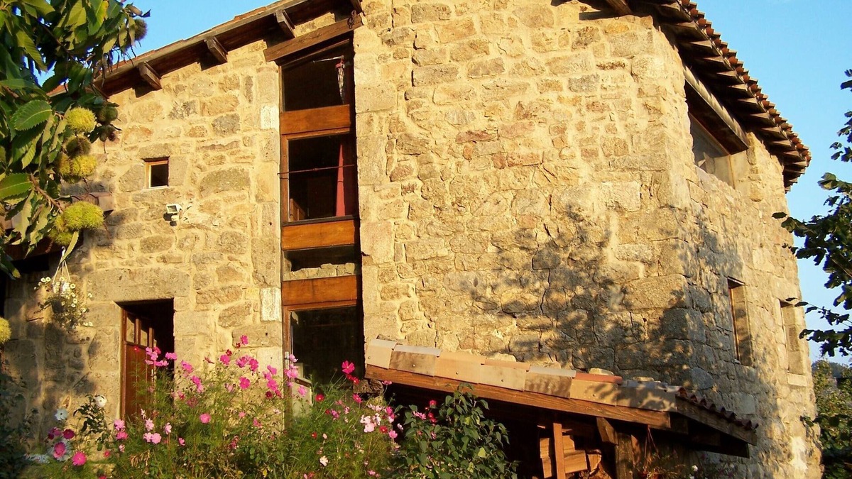 Gluiras Cottage | Gîte de Chapelèche "Les Châtaigniers"