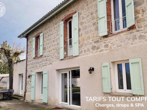 Montbrison House | Gîte de charme avec spa, sauna et jardin privatif à Montbrison - FR-1-496-309