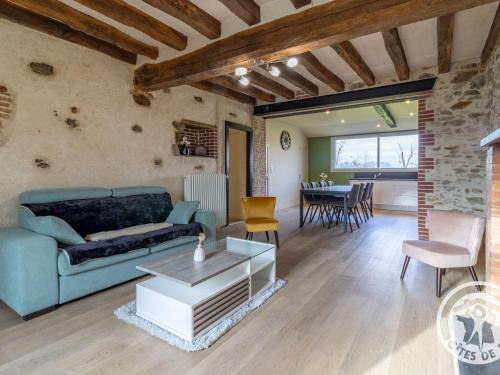 Beaupreau-en-Mauges House | Gîte de charme avec terrasse, près de Nantes, campagne des Mauges, idéal pour familles et pêcheurs - FR-1-622-73