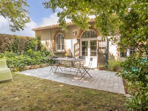 Vue House | Gîte de charme entre Nantes et Côte de Jade - Jardin privé, équipement bébé, wifi, animaux acceptés - FR-1-306-852