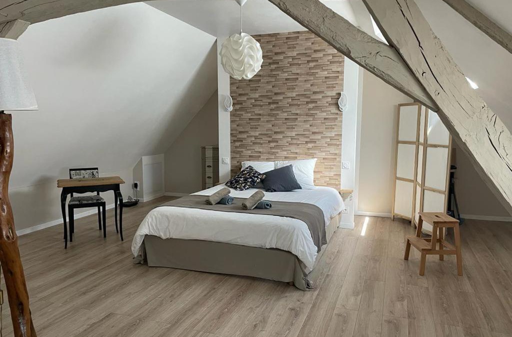 Pouille Apartment | Gîte de charme Le 14 La Bruyère. Chez Sophie.