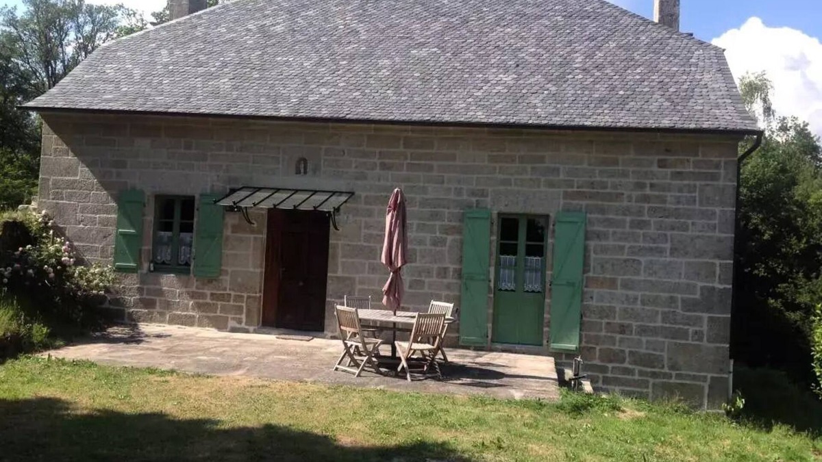 Chaumeil Villa | Gîte de France Les weasels 3 ears - Gîte de France 4 people