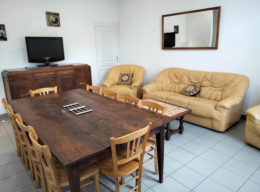 Guillon House | Gîte de groupe 2 à 12 personnes