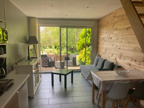 Poullan-sur-Mer House | Gîte de Kermoal-location de vacances