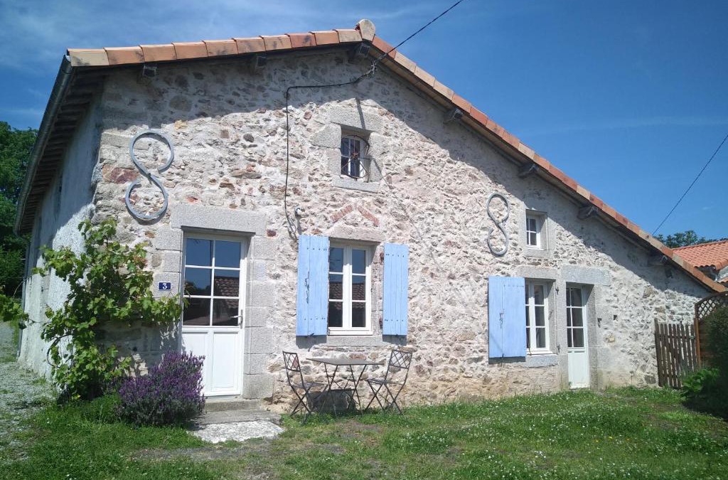 Secondigny House | Gîte de la Barlière