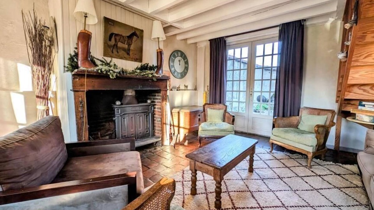 Les Baux-de-Breteuil Bed & Breakfast | Gîte de la Ferme - Sainte Suzanne