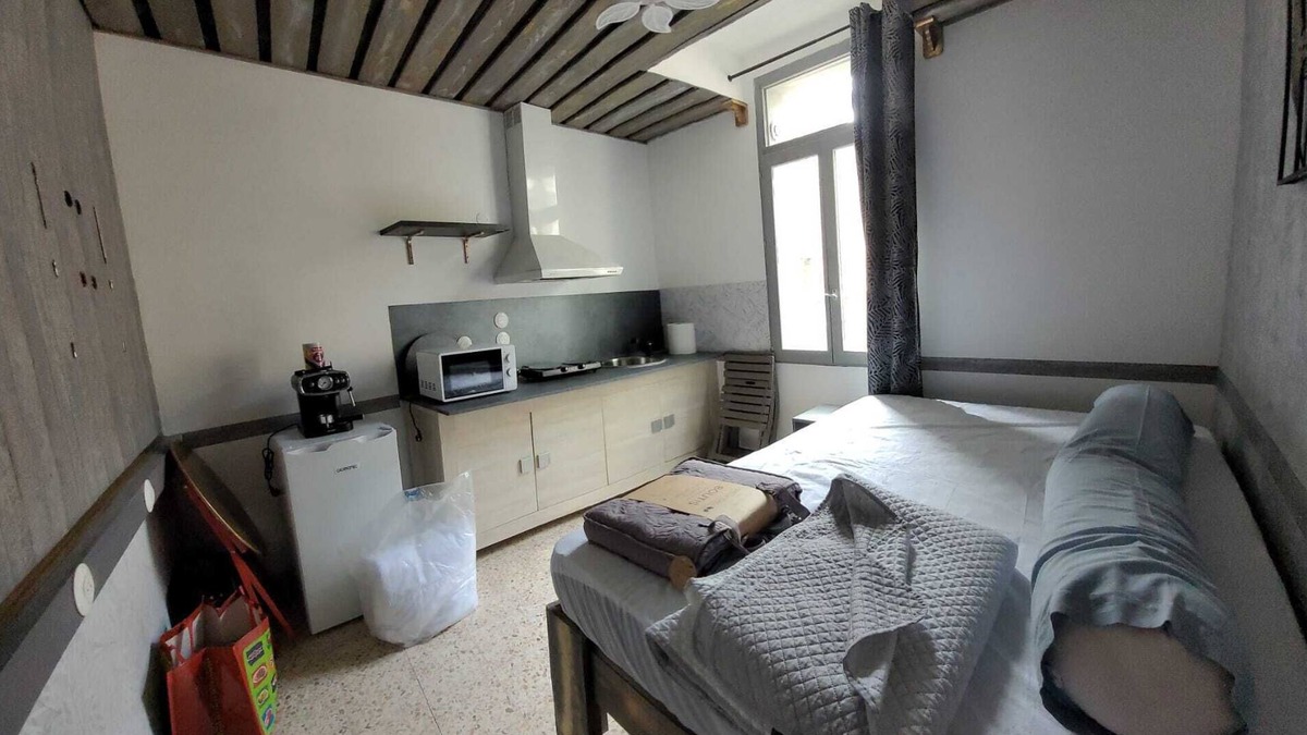 Montfrin Apartment | Gîte de la Tour, à 10 Minutes du Pont du Gard, Idéal Pour Couple