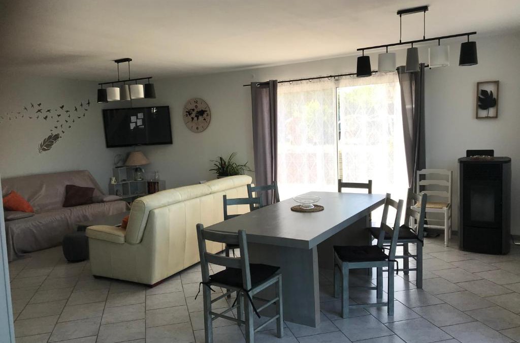 Ecouis House | Gîte de lyons