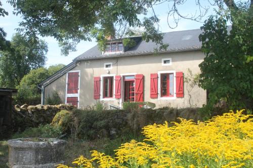Villapourcon House | Gîte de Rangère, Rangere Rural
