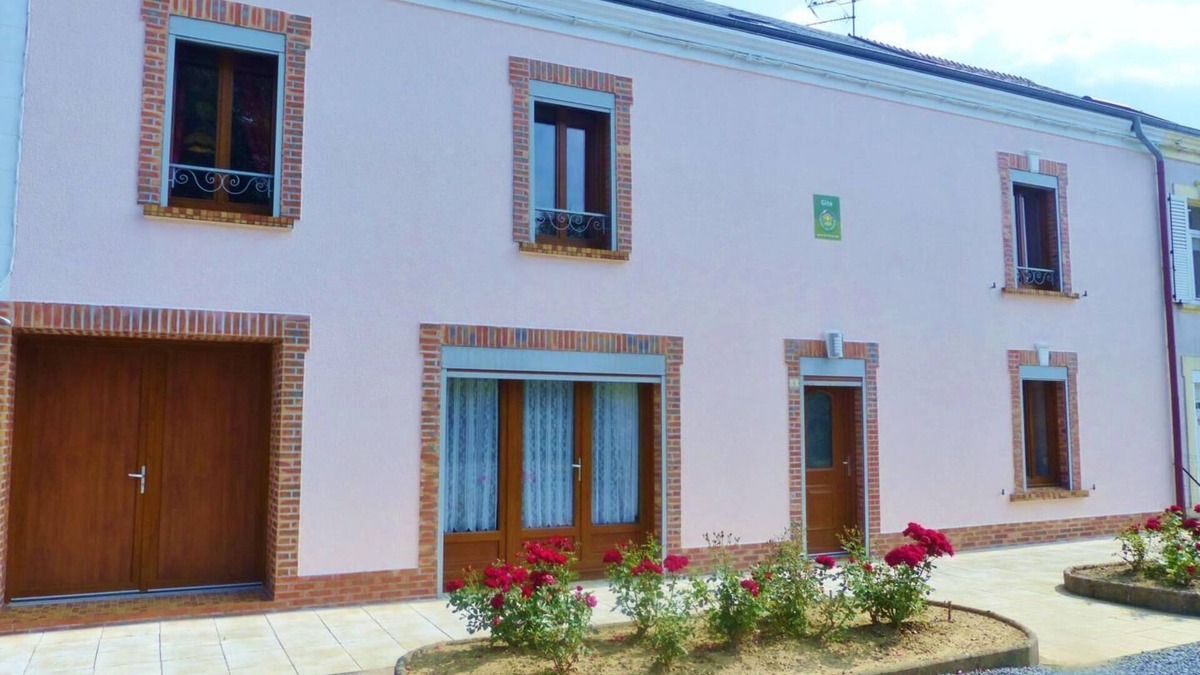 Rocroi House | Gîte DE Vieille Maison Rouge