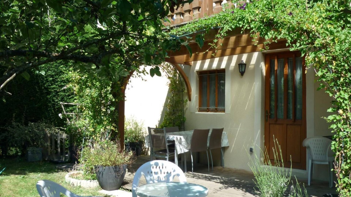 Cormatin House | Gîte des Cèdres - Ameugny