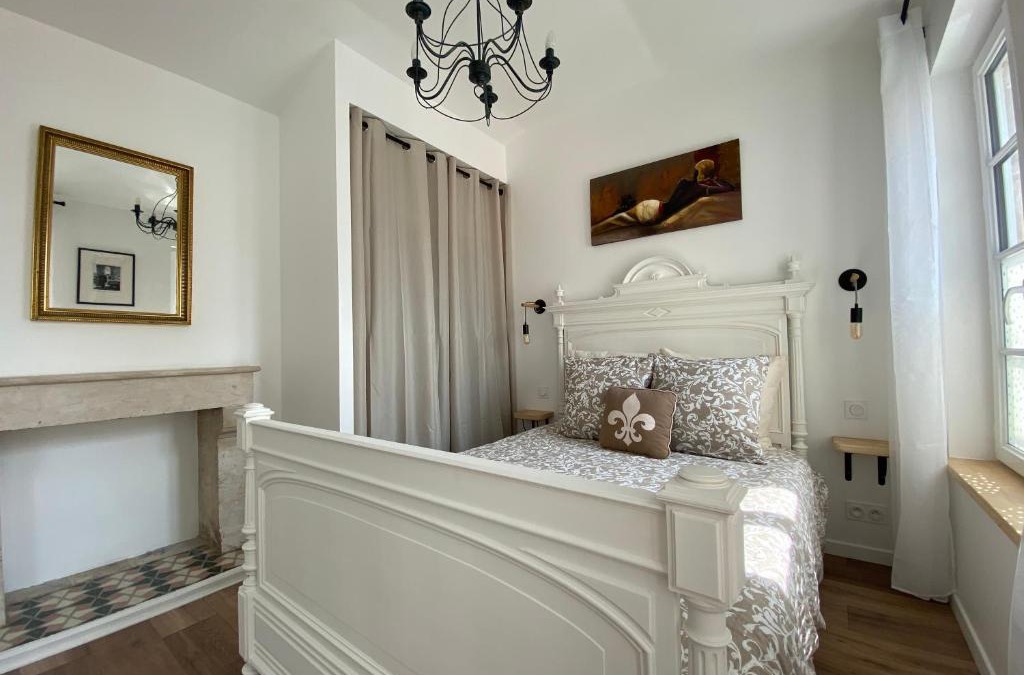 Saint-Hilaire-des-Loges House | Gîte des Hirondelles