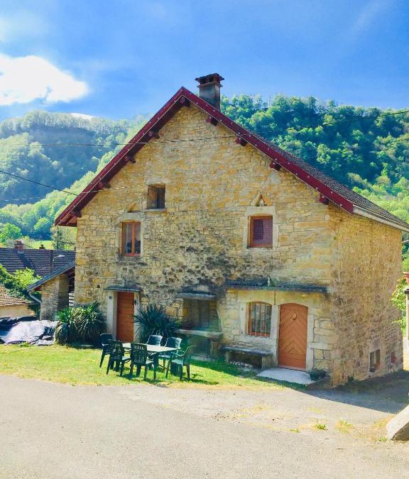 Ladoye-sur-Seille House | Gîte des reculées
