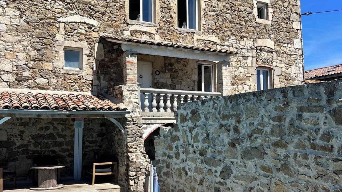 Eclassan Other | Gîte du Château 8 to 10 pers