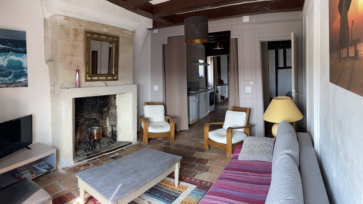 Montrichard Val de Cher Cottage | Gîte du Donjon, 16th century, private courtyard, between Beauval zoo and Chenonceaux
