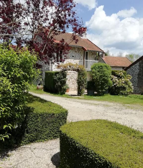 Thauron House | Gîte du mont de transet