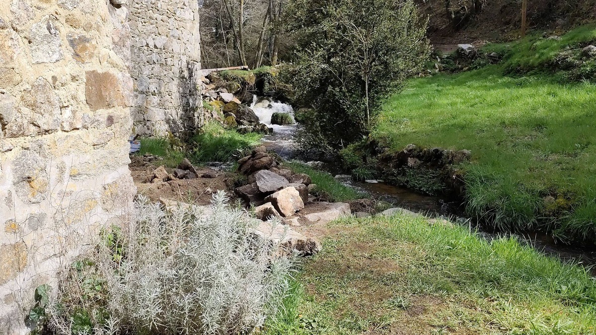 Thauron House | Gîte du Moulin de Lavaugarde - Tout Compris à Proximité de Bourganeuf - 6 Pers