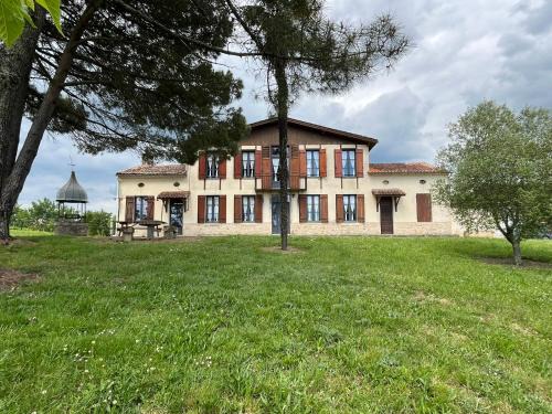 Saint-Andre-du-Bois House | Gîte du Petit Mayne