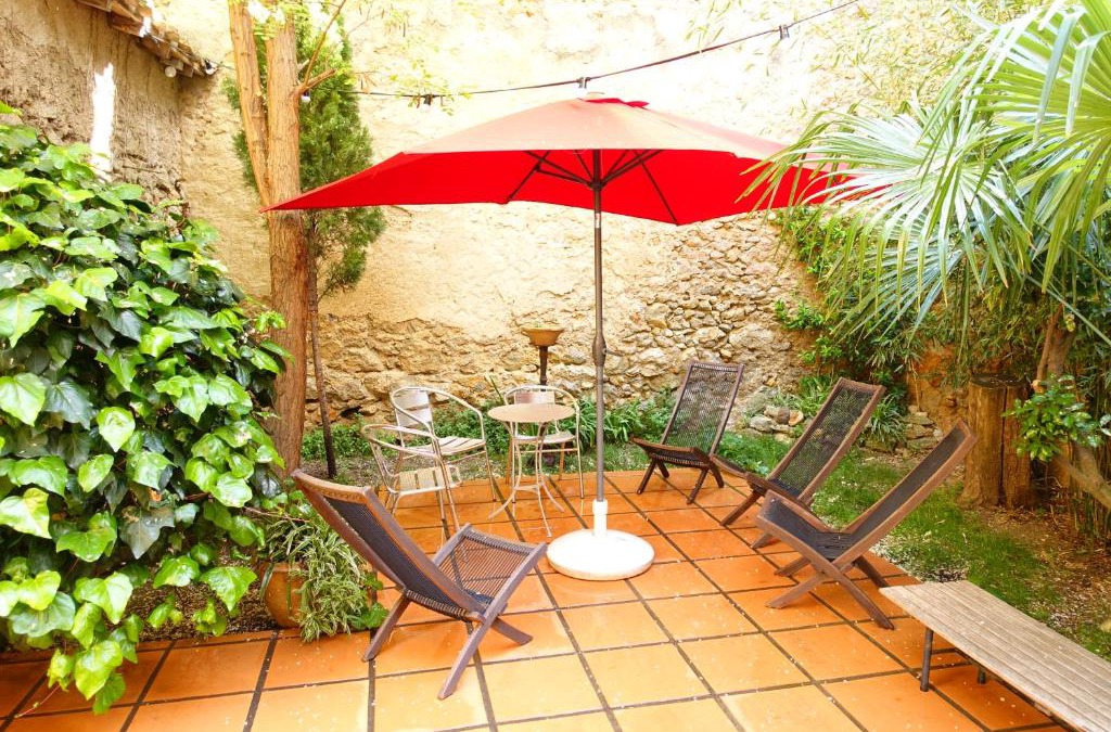 Ornaisons House | GîTE-FAMILLE NOMBREUSE-SÉMINAIRE-PATIO
