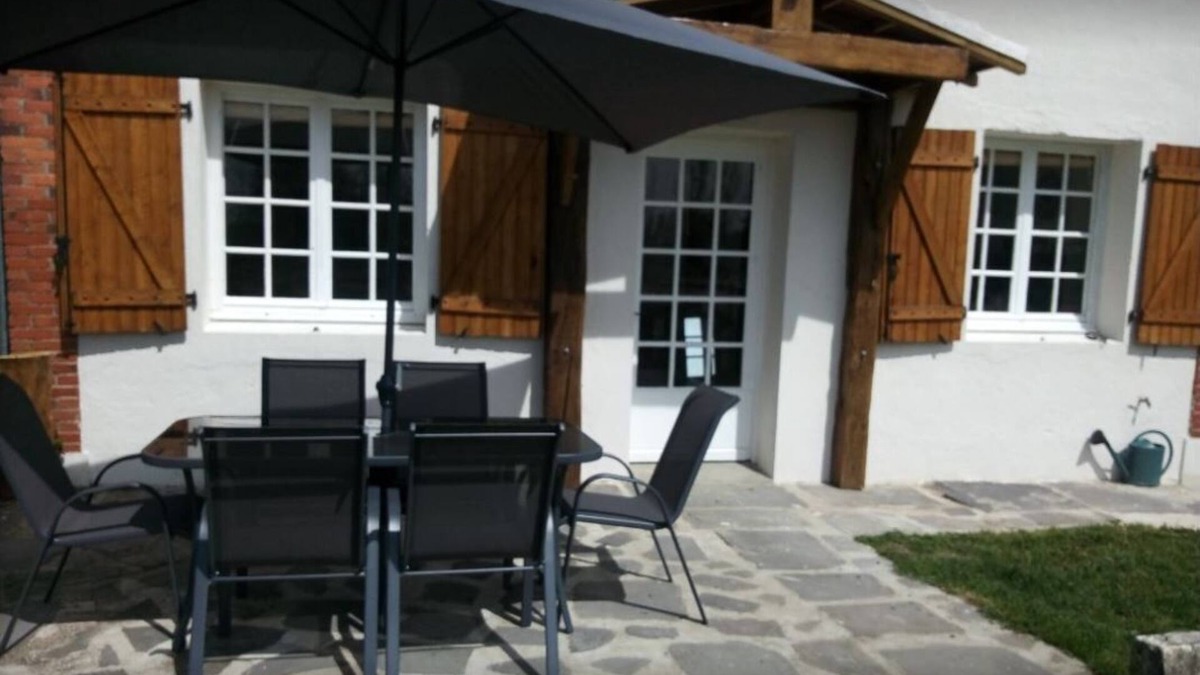 Saint-Pourcain-sur-Besbre House | Gîte du Monbaillon