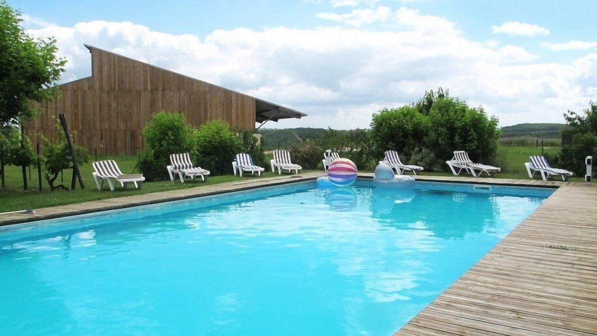 Saint-Martin-de-Beauville House | Gîte grande capacité avec piscine privée - Sud-Ouest