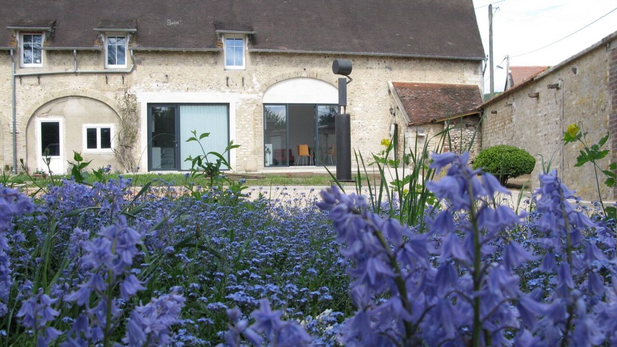 Port-Mort House | Gîte HG2M - Pondichery - dans parc de sculptures - in a sculpture park