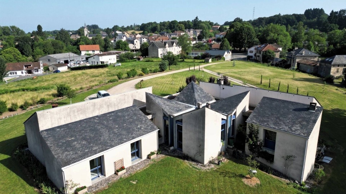 Latronquiere Cottage | Gîte in architect-designed house