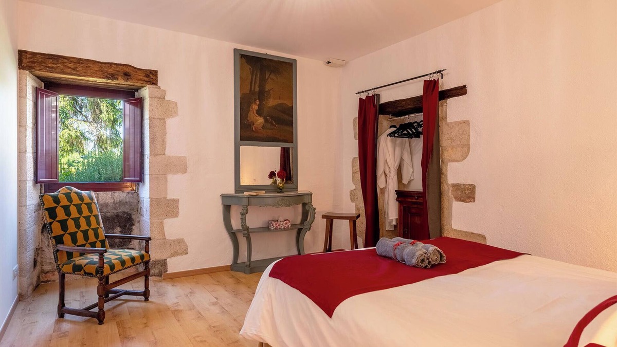 Ajat House | Gîte “Jeanne” – Comfort & Character for 4 Adults, Wheelchair Accessible