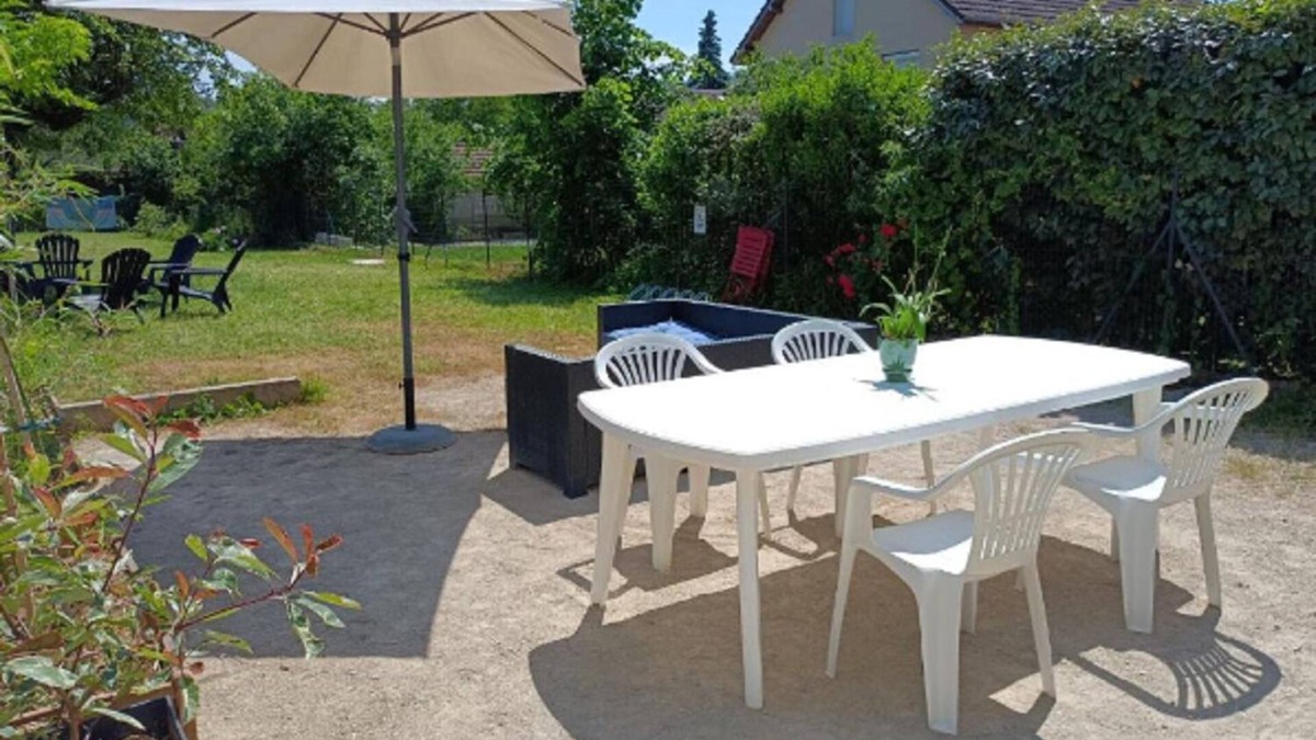 Baume-les-Dames Apartment | Gîte L'echappée Comtoise Spacieux Avec Superbe Jardin Pour 4 Personnes !