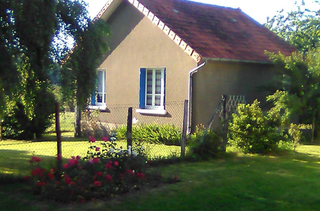 Saint-Agnant-de-Versillat House | Gîte La Maison de LEA
