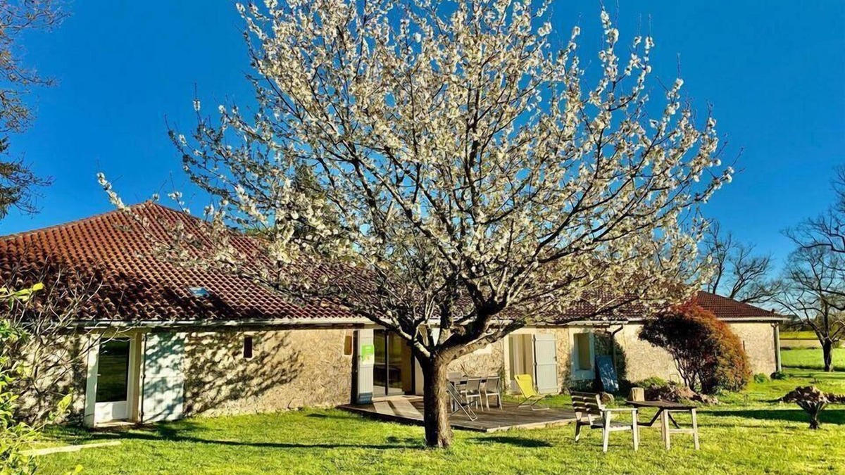 Creon-dArmagnac Apartment | Gîte La Grange du Poutic
