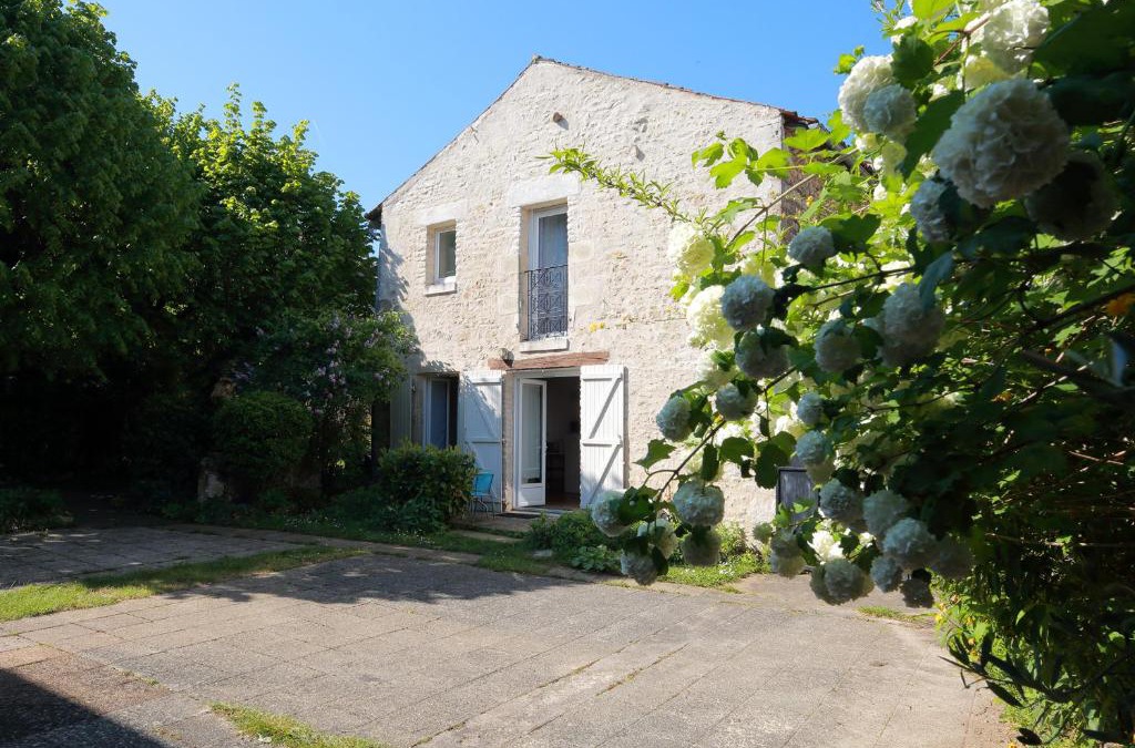 Latille Apartment | Gîte La Loge des Fées
