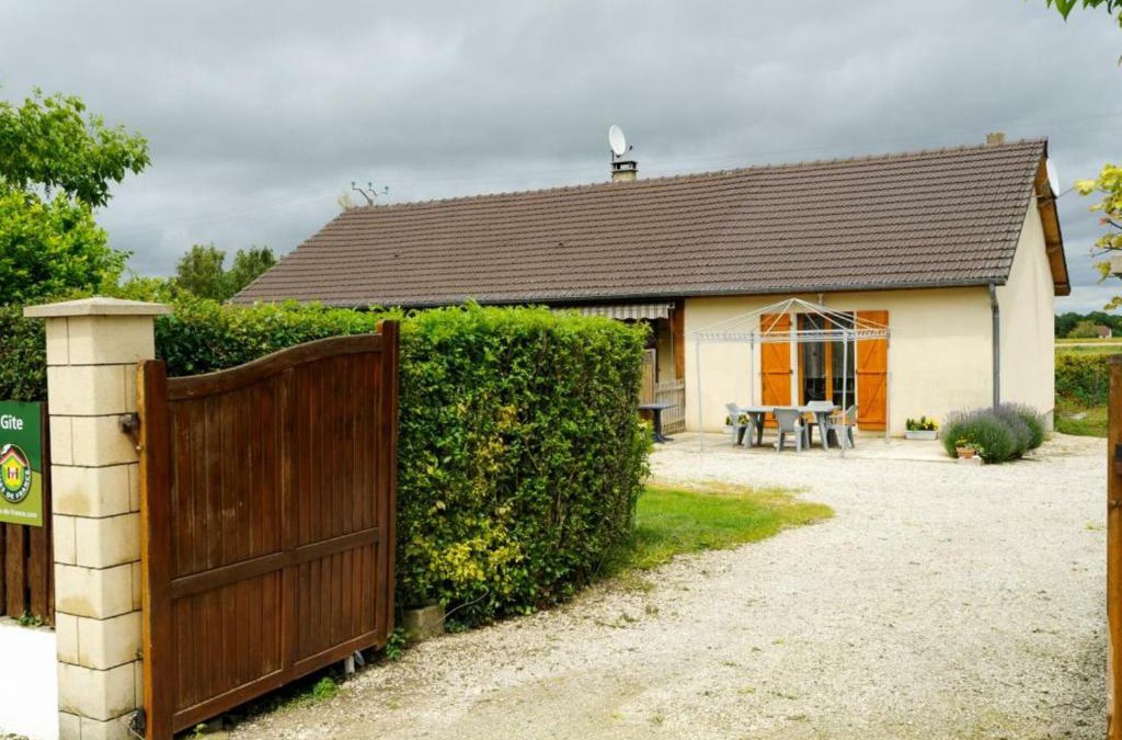 Laines-aux-Bois House | Gîte Laines-aux-Bois, 2 pièces, 4 personnes - FR-1-543-87