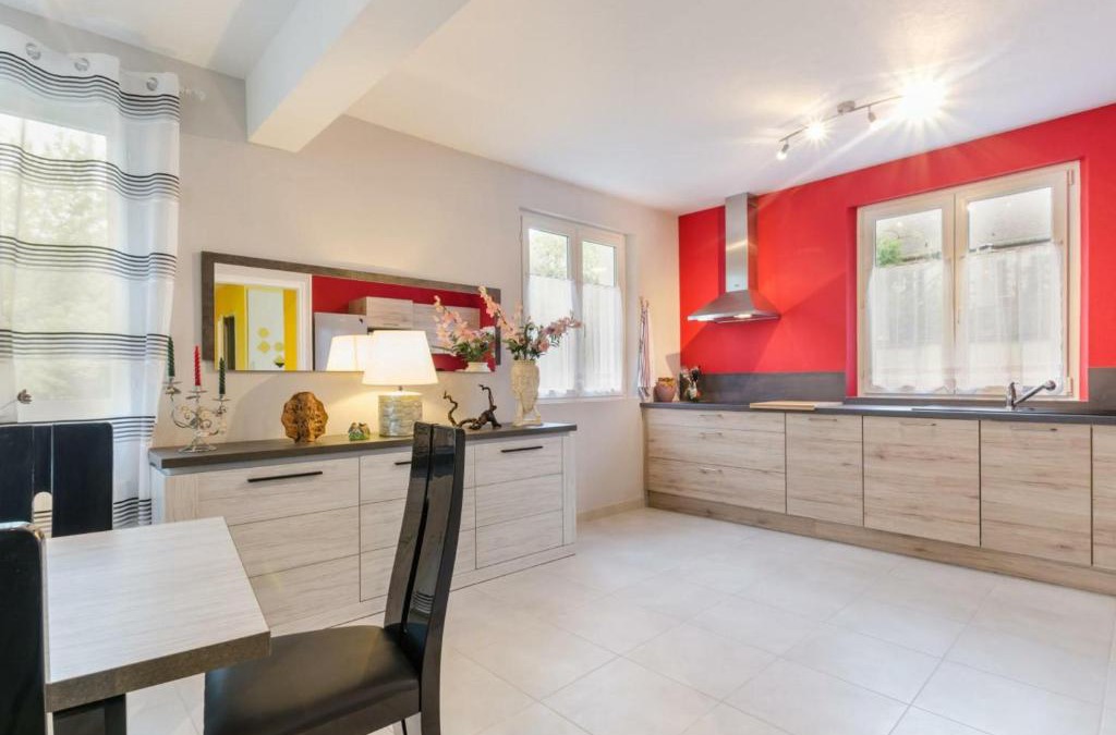 Landreville House | Gîte Landreville, 4 pièces, 9 personnes - FR-1-543-43