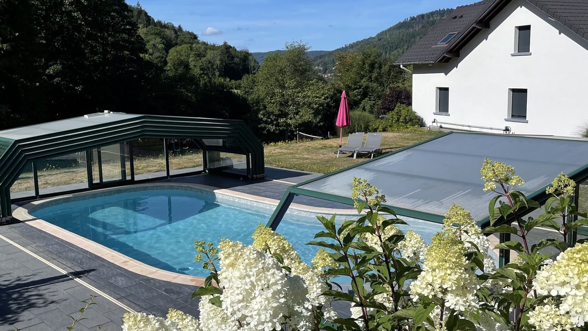 Le Menil House | Gîte * "Le Clos du Mapré" with Pool- Spa-Hammam, 3 bedrooms