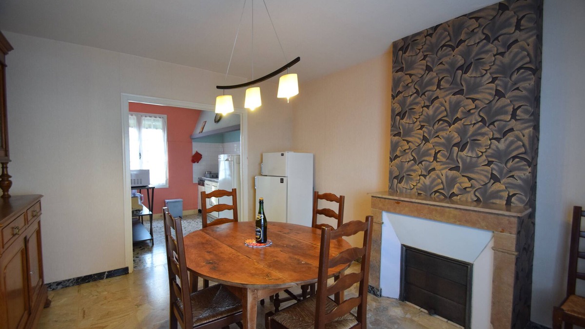 Lays-sur-le-Doubs House | Gîte le Jardin Caché. Maison Indépendante Avec Terrain de 1000m2 Clos