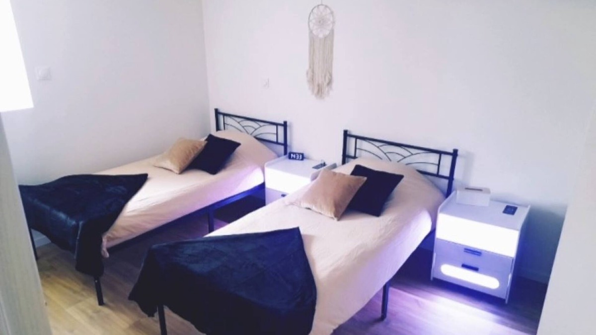 Ornans Apartment | Gîte "le Moderne" 1 à 2 Pers. Idéal Pour les Couples et les Travailleurs