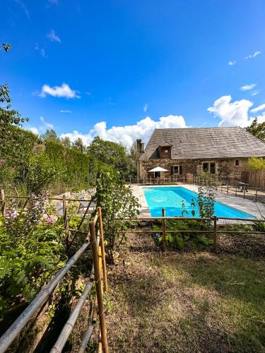 Le Lardin-Saint-Lazare House | Gîte le relais de la diligence