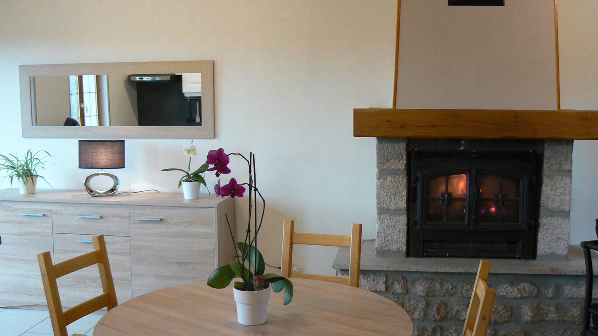 Saint-Brisson House | Gîte "Les Cloiseaux" for nature lovers.