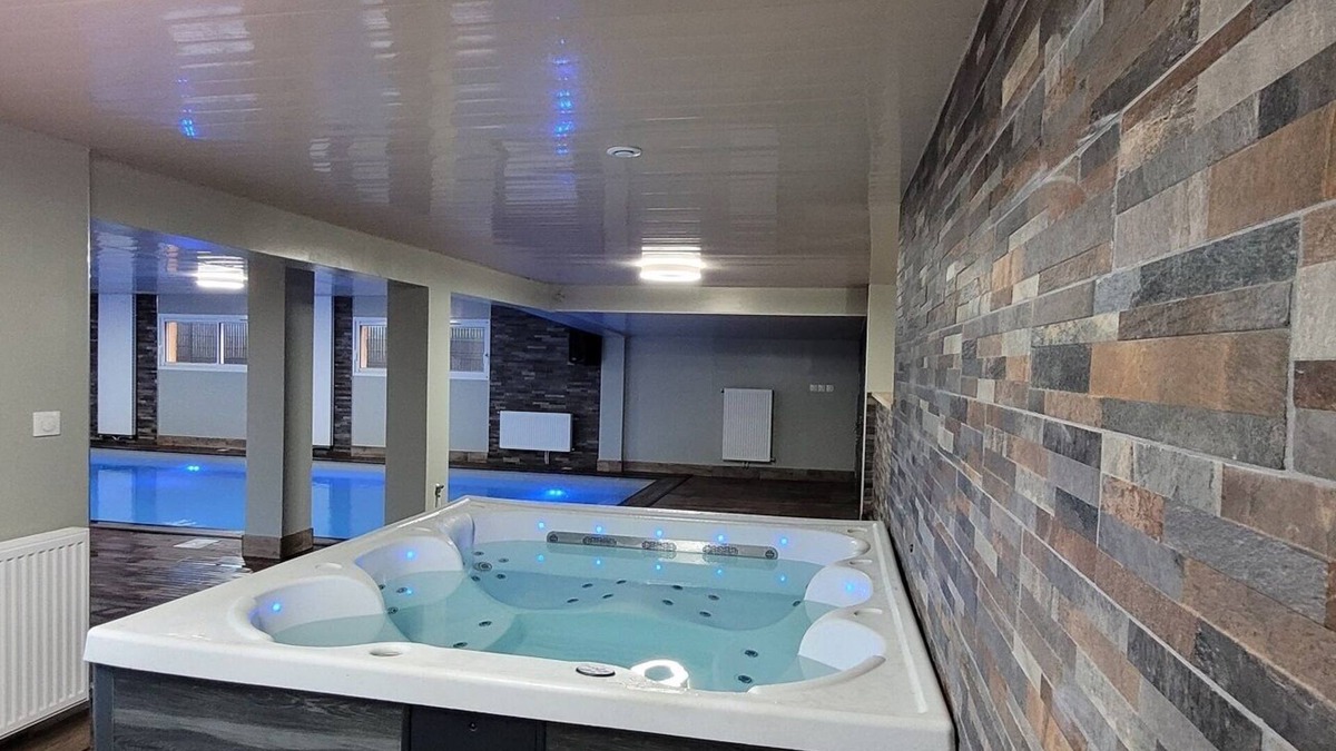 Sauchay House | Gîte "Les Deux Eaux" - 230m2 - 12m indoor pool, Spa, Sauna, Hammam