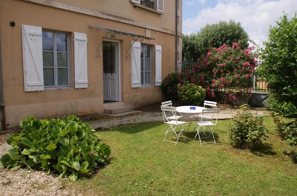 Avallon House | Gîte Les Minimes